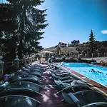 Alpin Hotel *
